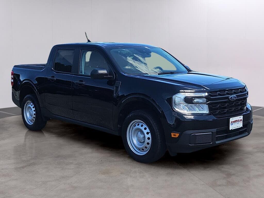2024 Ford Maverick XL — photo 1 of 1