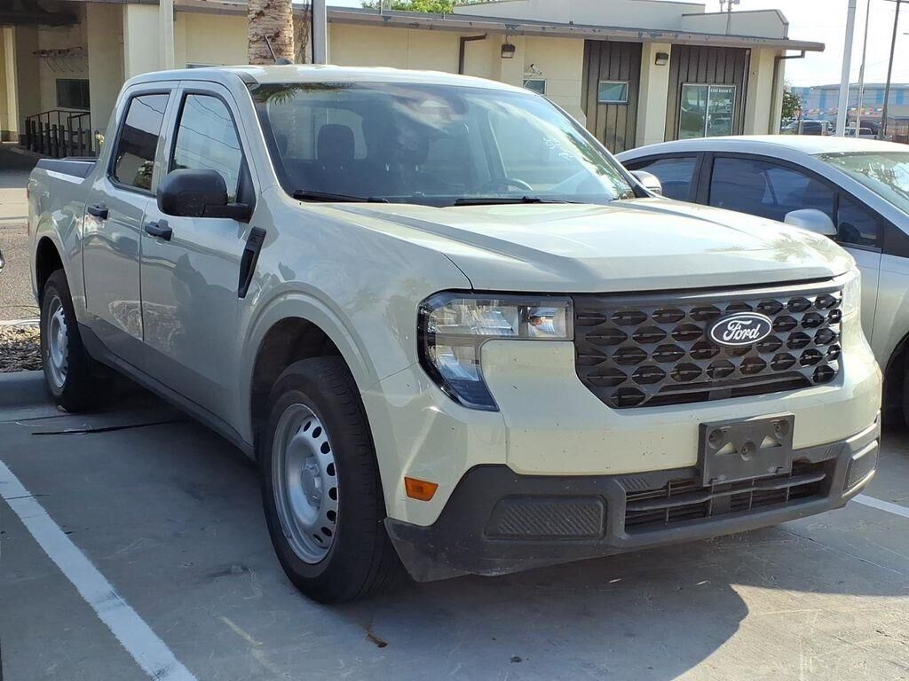 2025 Ford Maverick XL — photo 1 of 1