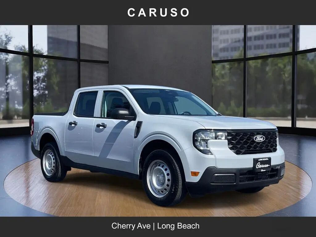 2026 Ford Maverick XL — photo 1 of 13