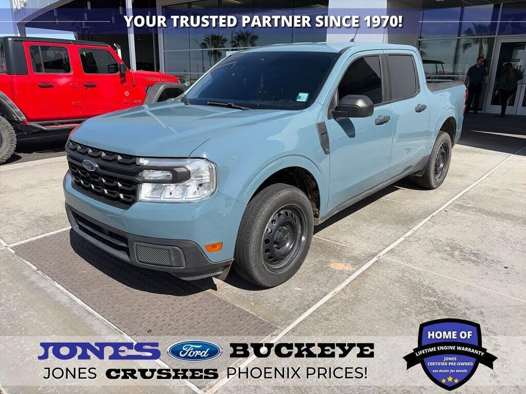 2023 Ford Maverick XL — photo 1 of 1