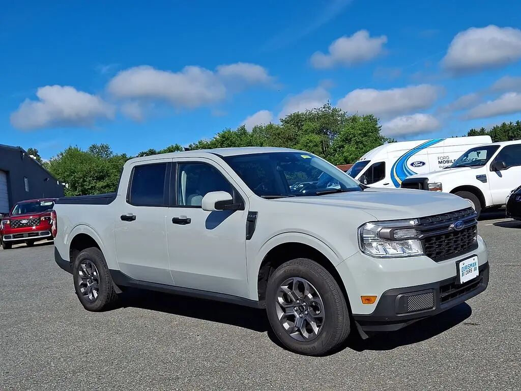 2023 Ford Maverick XLT — photo 1 of 13