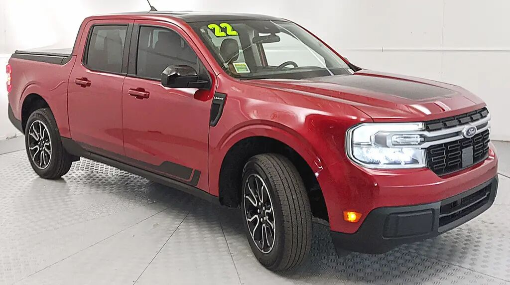 2022 Ford Maverick Lariat — photo 1 of 13