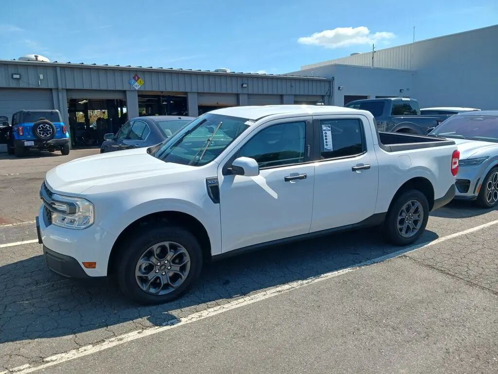 2022 Ford Maverick XLT — photo 1 of 13