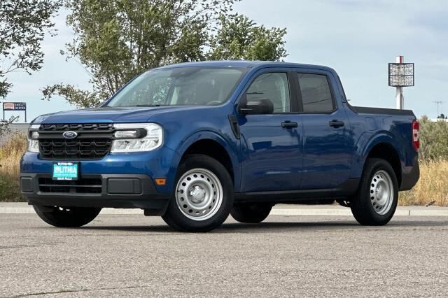 2023 Ford Maverick XL — photo 1 of 13