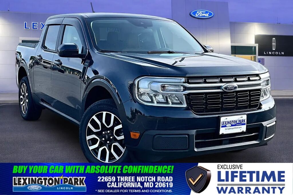 2022 Ford Maverick Lariat — photo 1 of 13