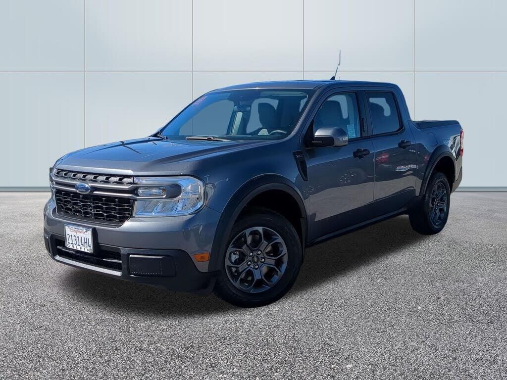 2023 Ford Maverick XLT — photo 1 of 1