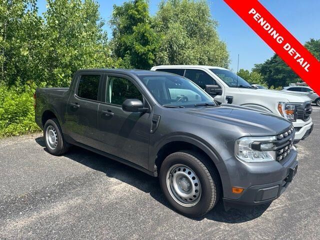 2022 Ford Maverick XL