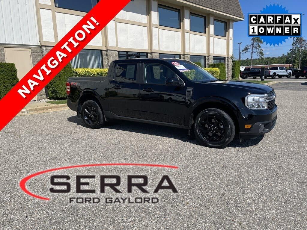 2023 Ford Maverick Lariat — photo 1 of 1