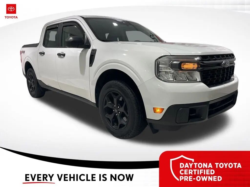 2022 Ford Maverick XLT — photo 1 of 10