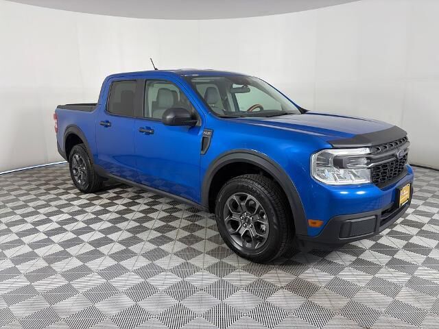 2022 Ford Maverick XLT — photo 1 of 1