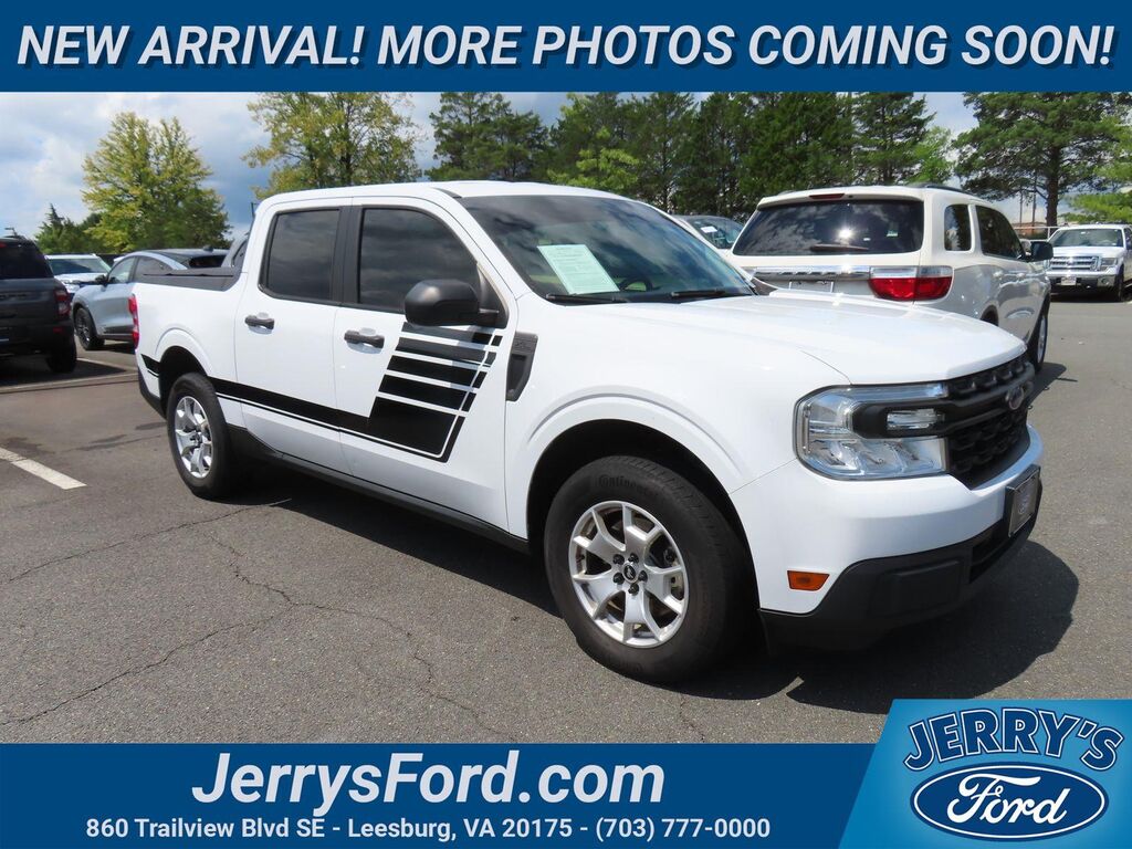 2022 Ford Maverick XL — photo 1 of 2