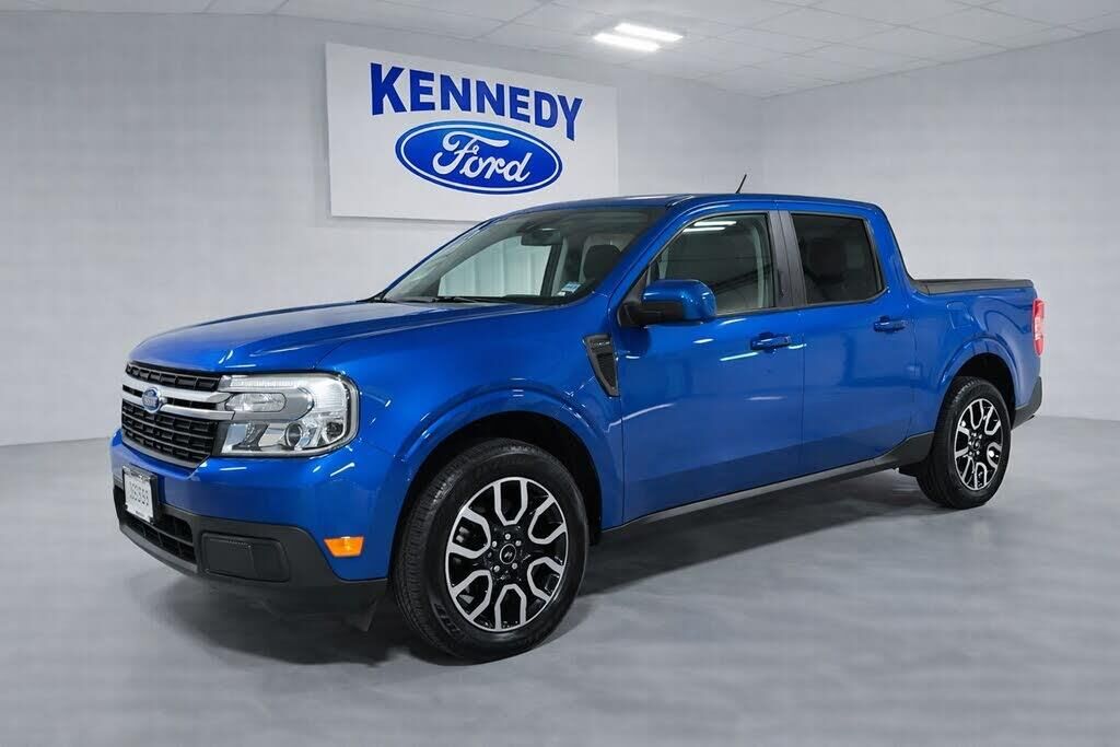 2022 Ford Maverick Lariat — photo 1 of 1