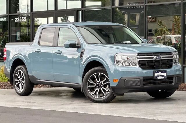 2023 Ford Maverick Lariat — photo 1 of 13
