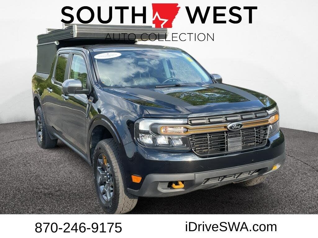 2023 Ford Maverick Lariat — photo 1 of 1