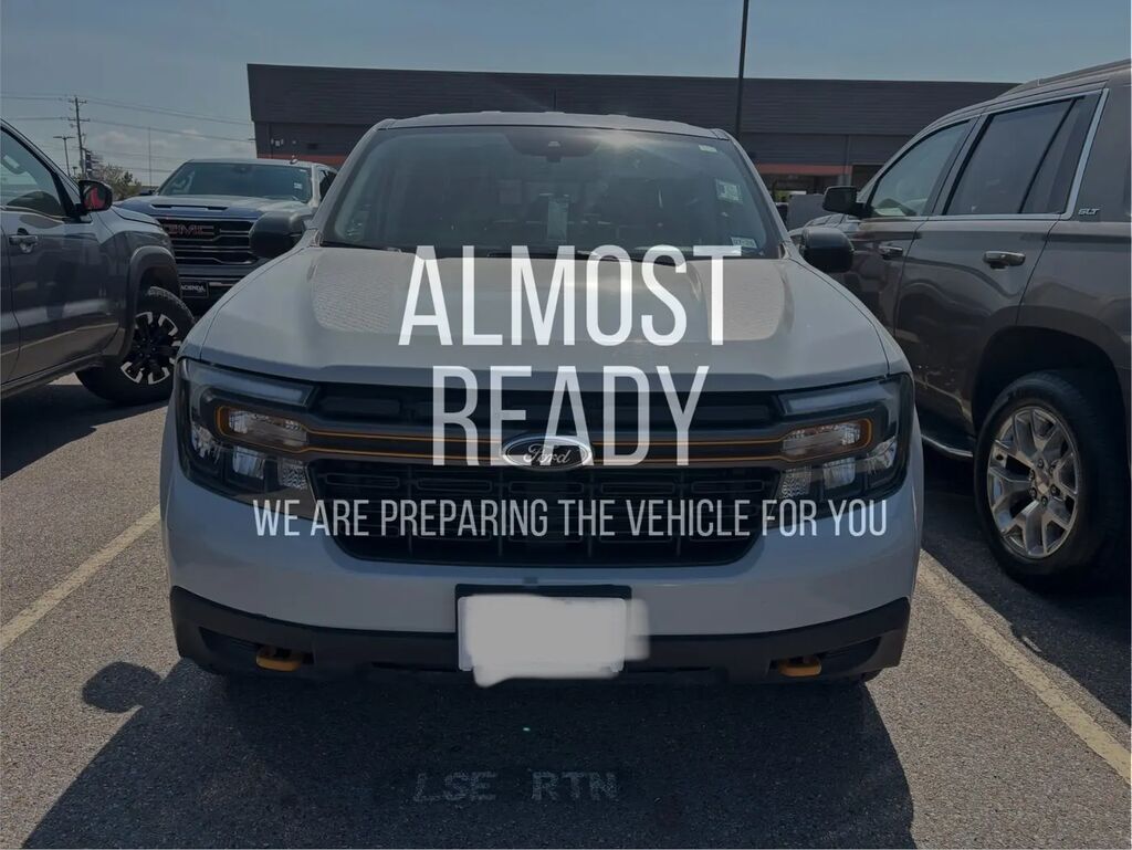 2023 Ford Maverick Lariat — photo 1 of 13