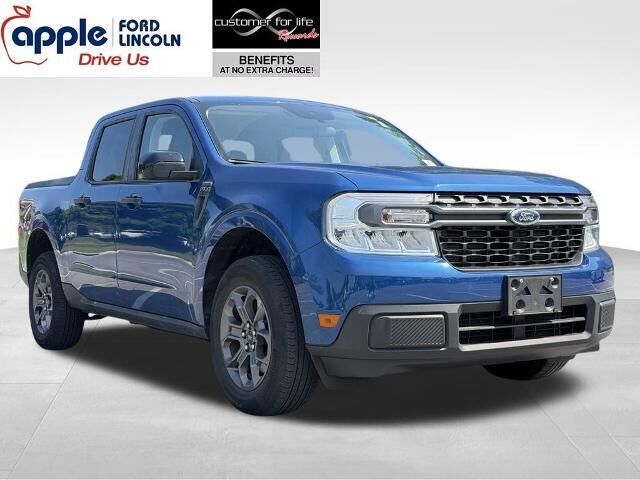 2024 Ford Maverick XLT — photo 1 of 13