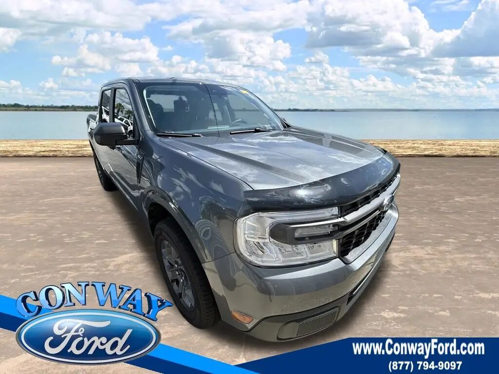 2024 Ford Maverick XLT — photo 1 of 9