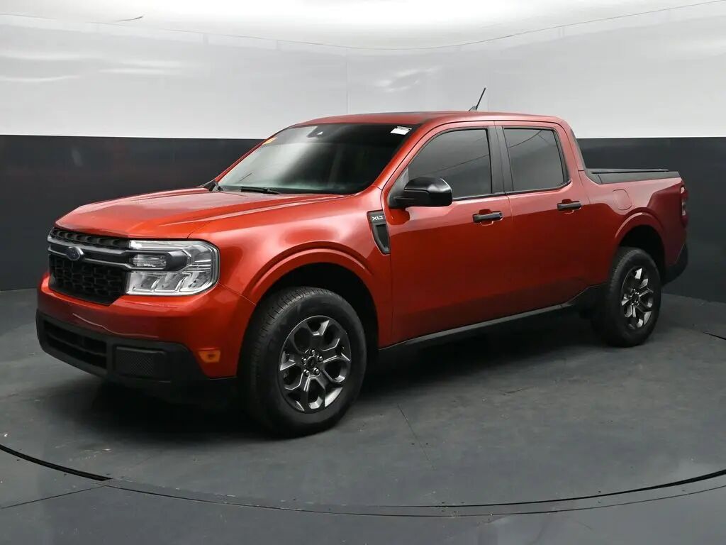 2024 Ford Maverick XLT — photo 1 of 13