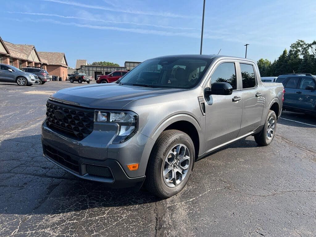 2025 Ford Maverick XLT — photo 1 of 1
