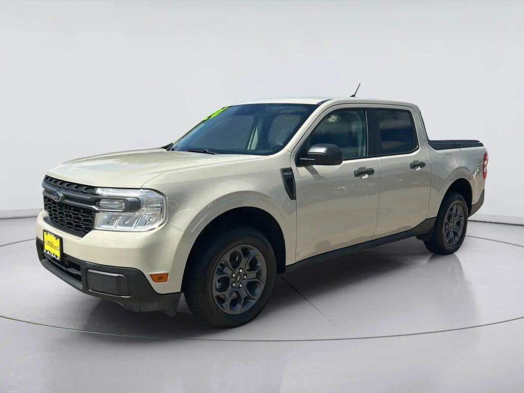 2024 Ford Maverick XLT — photo 1 of 13
