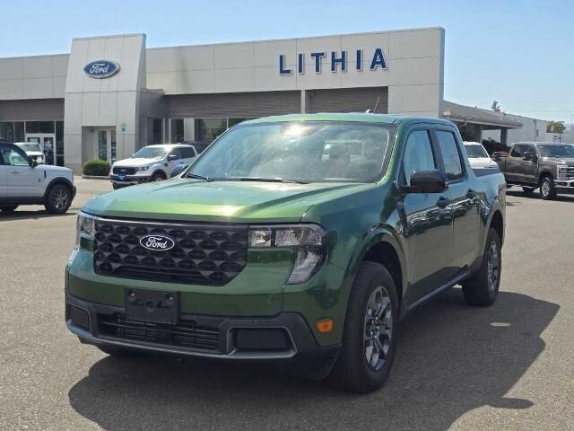 2025 Ford Maverick XLT — photo 1 of 12