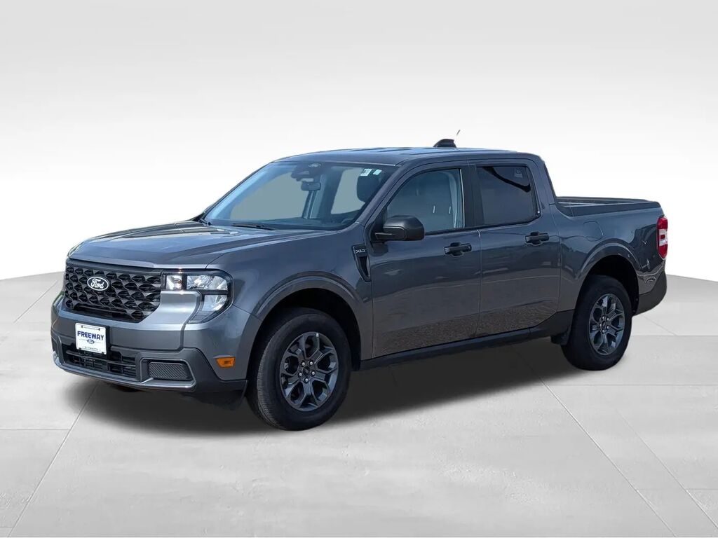 2026 Ford Maverick XLT — photo 1 of 13