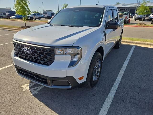 2025 Ford Maverick XLT — photo 1 of 12
