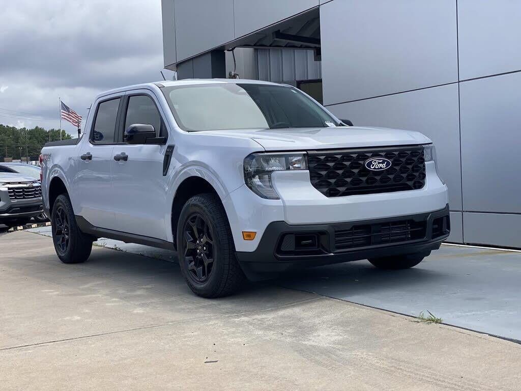 2025 Ford Maverick XLT — photo 1 of 1