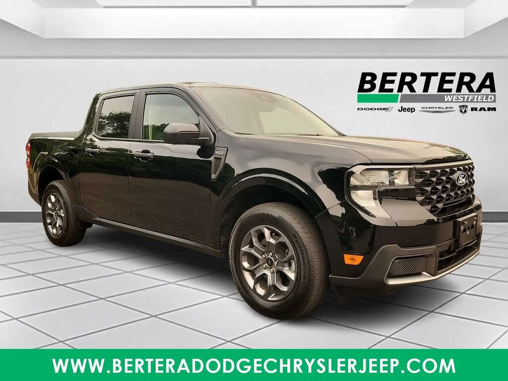2026 Ford Maverick XLT — photo 1 of 13