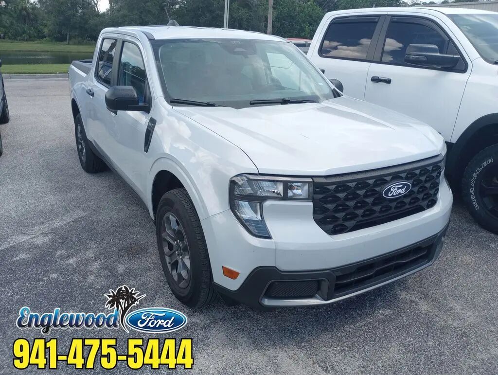 2026 Ford Maverick XLT — photo 1 of 3