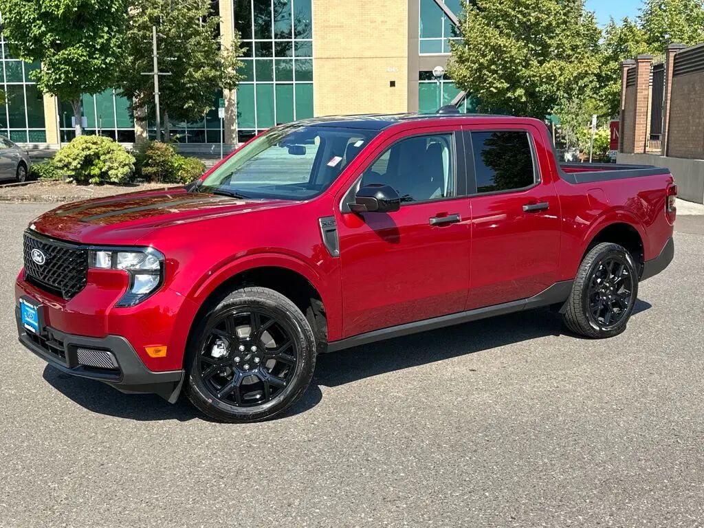 2026 Ford Maverick XLT — photo 1 of 13