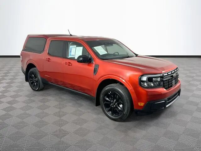 2024 Ford Maverick Lariat — photo 1 of 13