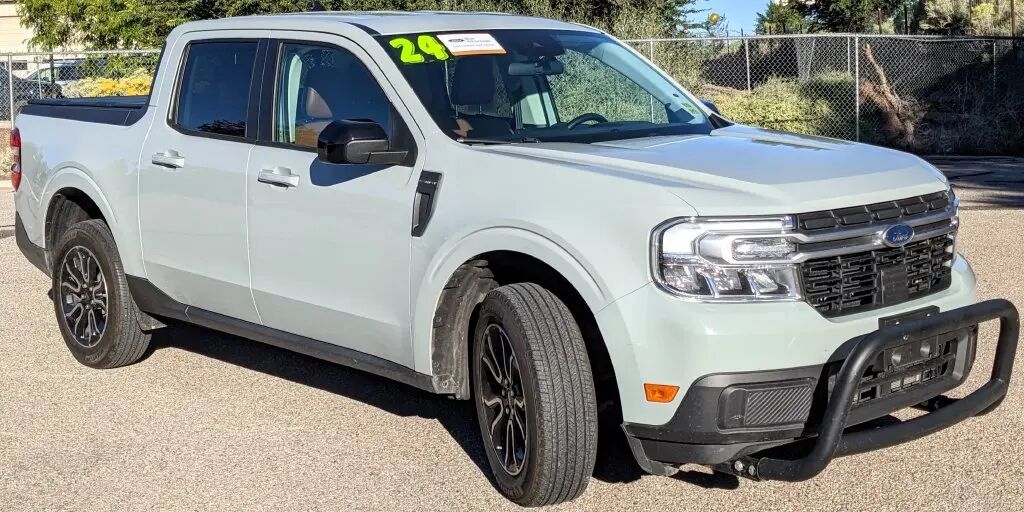 2024 Ford Maverick Lariat — photo 1 of 13