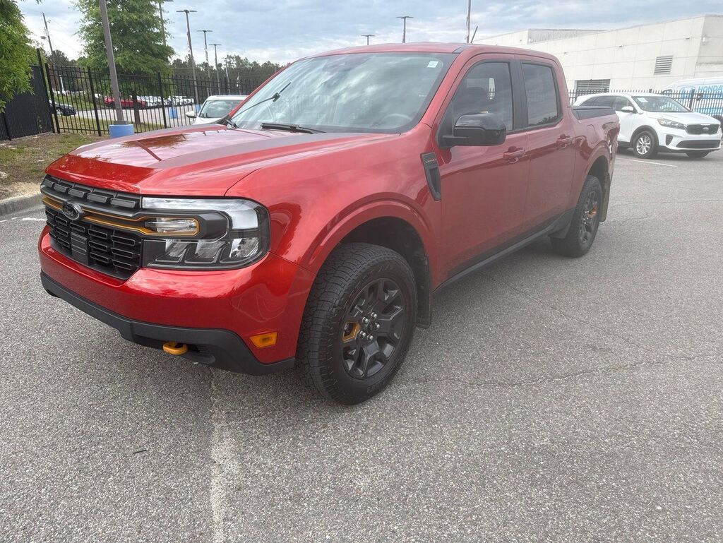 2024 Ford Maverick Lariat — photo 1 of 13