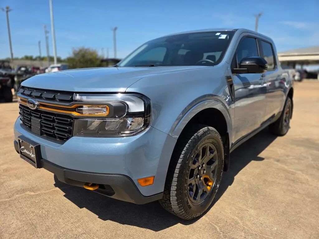 2024 Ford Maverick Lariat — photo 1 of 12