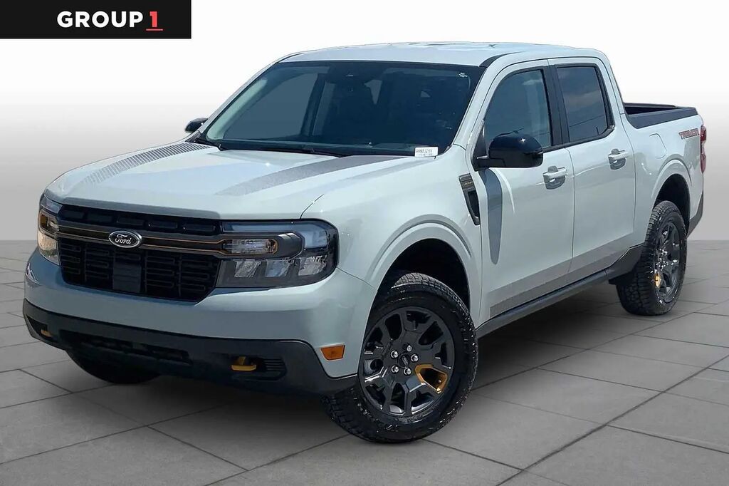 2024 Ford Maverick Lariat — photo 1 of 12