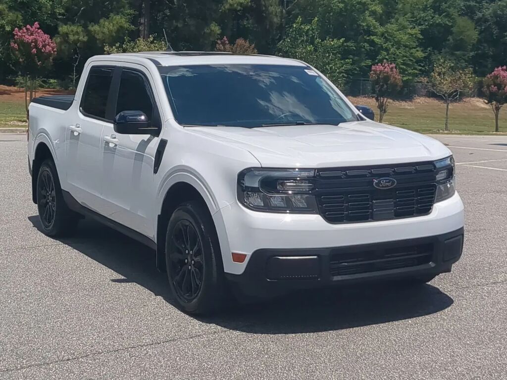 2024 Ford Maverick Lariat — photo 1 of 13