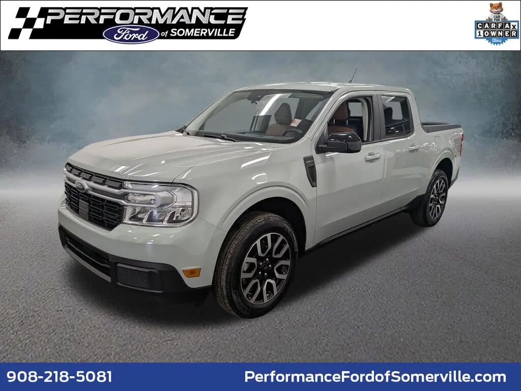 2024 Ford Maverick Lariat — photo 1 of 13