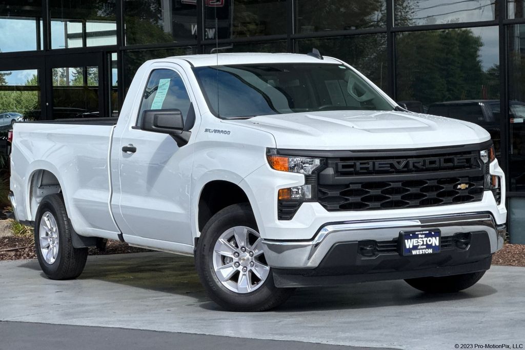 2025 Chevrolet Silverado 1500 WT — photo 1 of 13