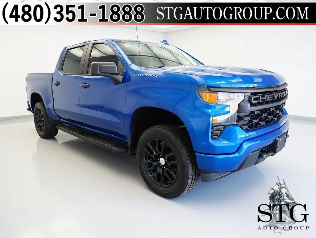 2023 Chevrolet Silverado 1500 Custom — photo 1 of 13