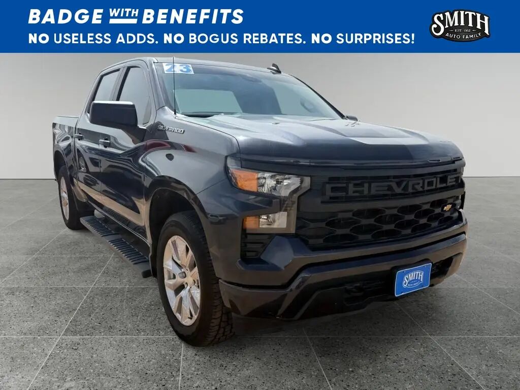 2023 Chevrolet Silverado 1500 Custom — photo 1 of 12