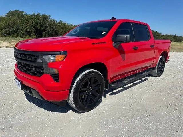 2025 Chevrolet Silverado 1500 Custom — photo 1 of 13