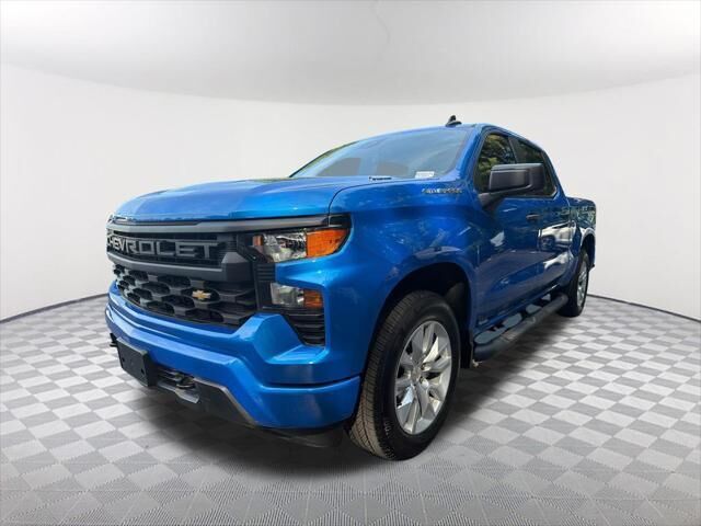 2025 Chevrolet Silverado 1500 Custom