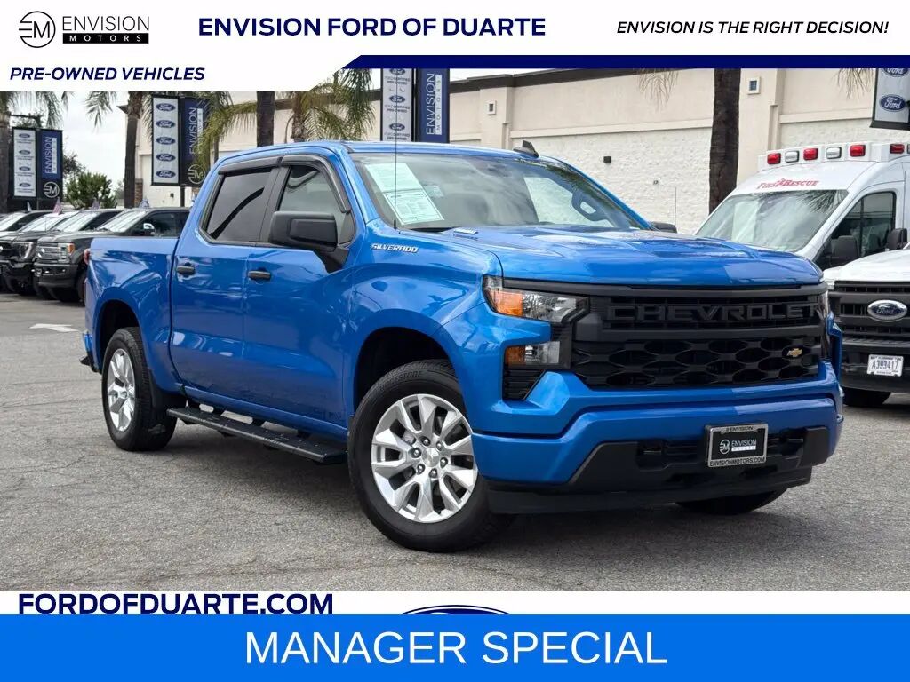 2025 Chevrolet Silverado 1500 Custom — photo 1 of 13