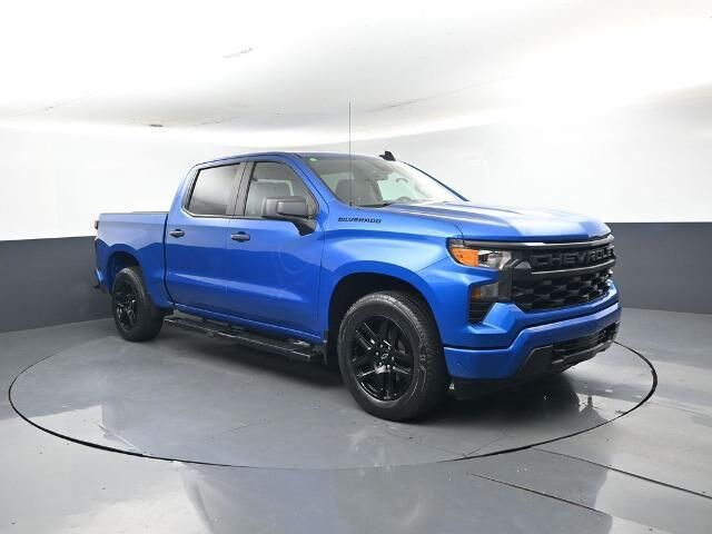 2023 Chevrolet Silverado 1500 Custom — photo 1 of 13