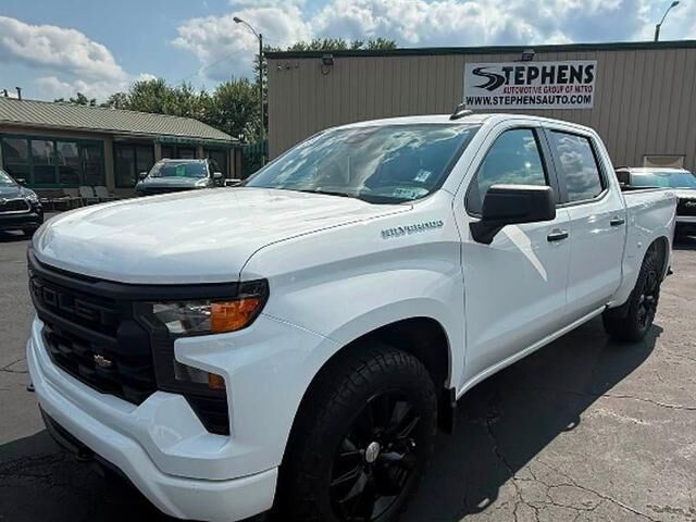 2023 Chevrolet Silverado 1500 Custom
