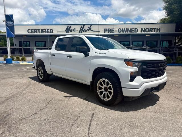 2023 Chevrolet Silverado 1500 Custom — photo 1 of 13