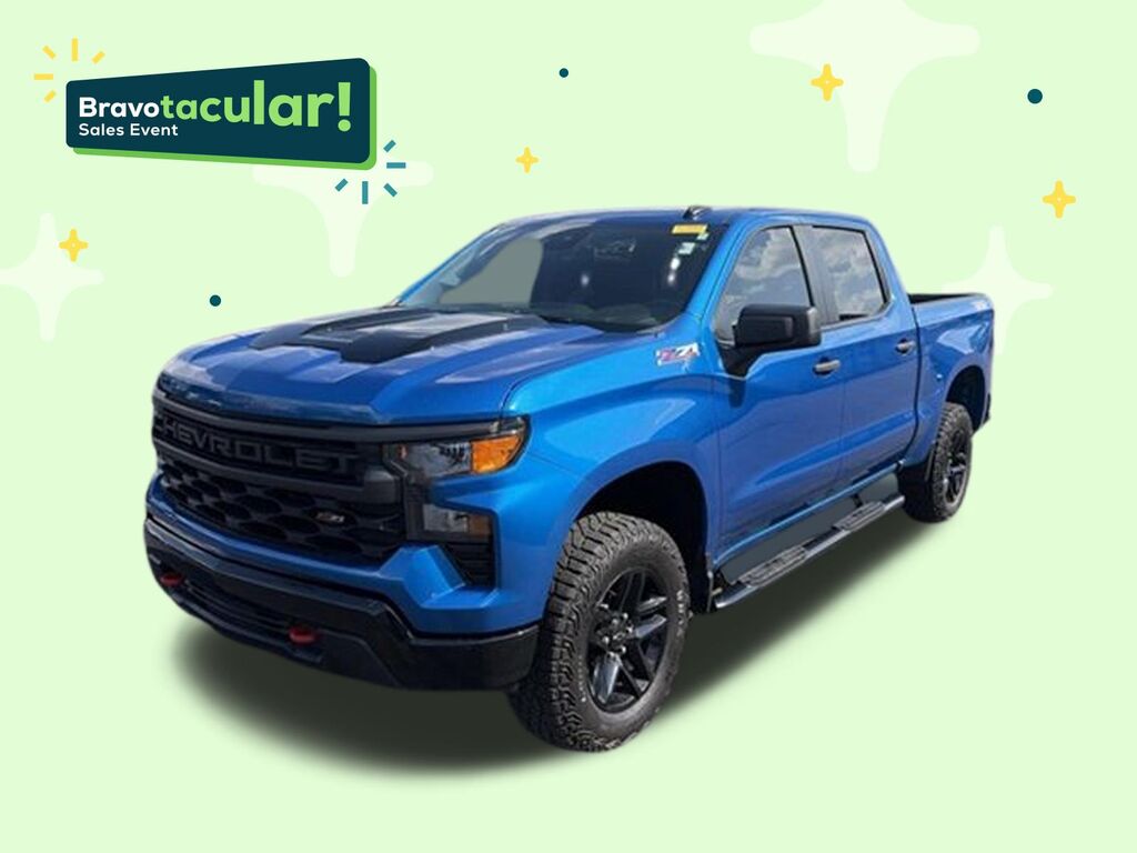 2023 Chevrolet Silverado 1500 Custom Trail Boss — photo 1 of 6