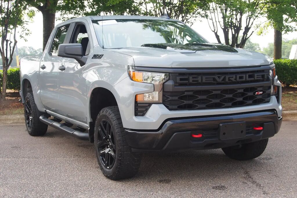 2024 Chevrolet Silverado 1500 Custom Trail Boss — photo 1 of 13