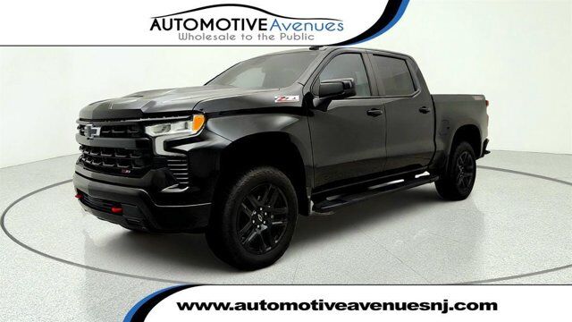 2023 Chevrolet Silverado 1500 LT Trail Boss — photo 1 of 13